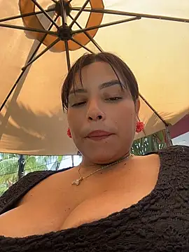 Sara-Vegaa - I GET NAKED FOR YOU IN PUBLIC