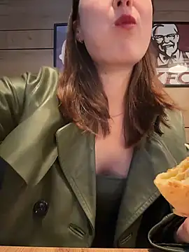 Dina_Tease - PLAY PUSY UND PANTY & TASTE FINGS in KFC