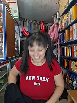 Isa_bella95 - Full naked in store