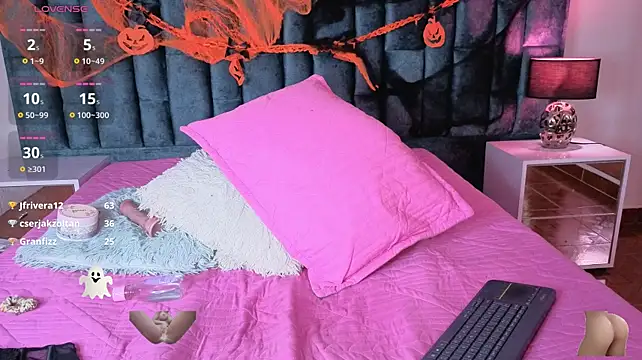 KendallVixen - bubys and kisss
