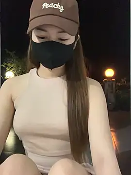 My_Melodyy - Make me cum pussy in public garden 🪴😈