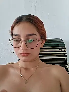 Ary-18 - Domi + masturbation