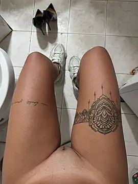 Thegirlofthemirror