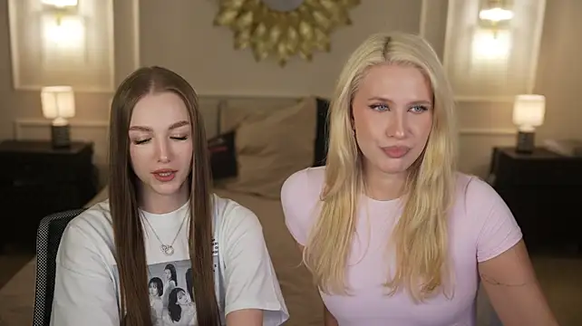 Ella_054 - doggy+slap ass 2 girls