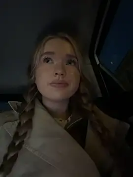 Milaa_sun - make my panties wet behind driver 🚕