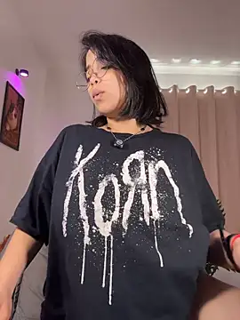 Tati_reyess - show ur tits