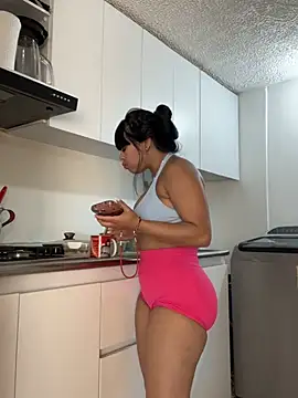 BrendaCrean - More BIG SQUIRT DRINKG