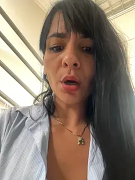 LuxeBrunetteXXX - MAKE ME CUM AT WORK🍓💦