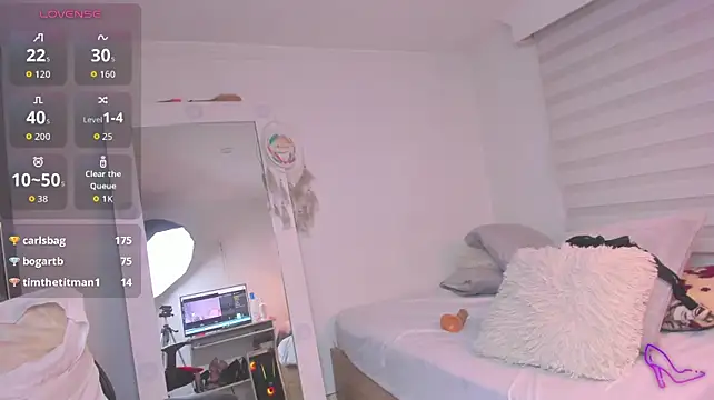 SharonVelvet - remove panty