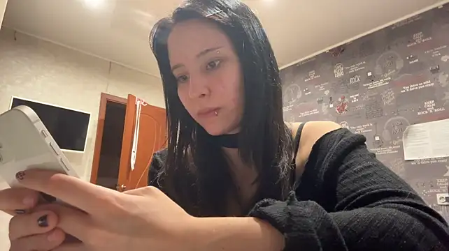 LianaSchweppes - Early my ass flashy <3 💙