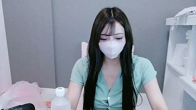 _chanMOMO_ - 25時過ぎ～8コイングルチャ💛顔出し潮吹きオナ確定