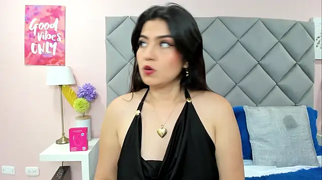 NahomyAdams - fuck my pussy
