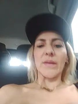 Monita_Med - Show de Boobies in Uber