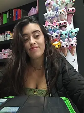 MissNyraSecret - Tits out in public in store