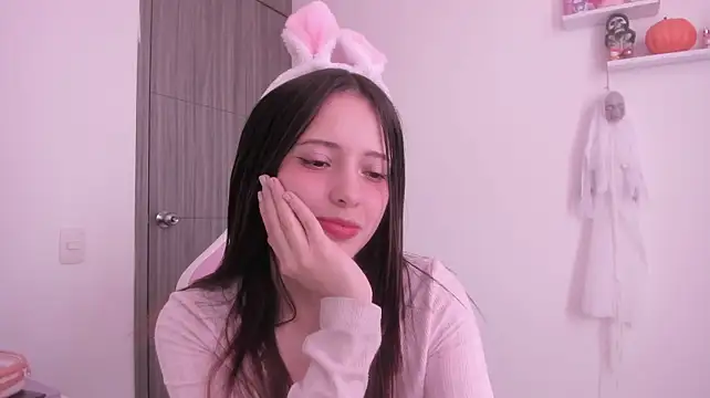 ImBunnyNova - TOPLESS 5 MIN 🐰