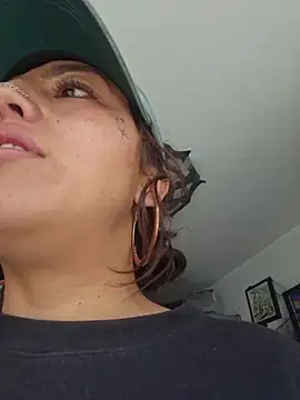 Cute_hollywood_0 - show tits