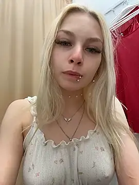 AngelinaTous - Showing tits + finger sucking 🌸