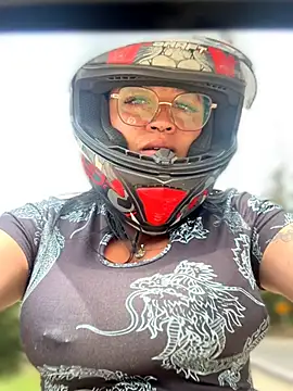Outdoors-Mia_Khalifa - Off panties +play pussy public