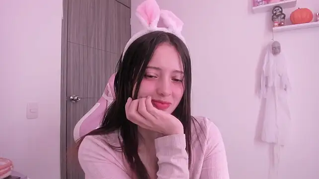 ImBunnyNova - TOPLESS 5 MIN 🐰