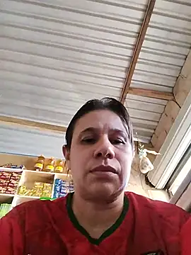 MIA-LARIOS - Flash tetas
