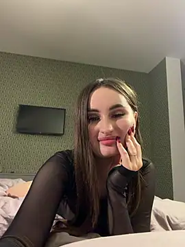 Lizzie_Castillo - Dildo in pussy