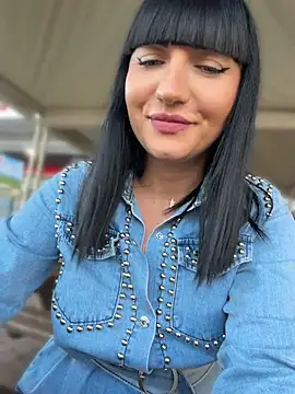 MysticCleo - Mostro le tette mentre guido+2’ctrl LT🎁
