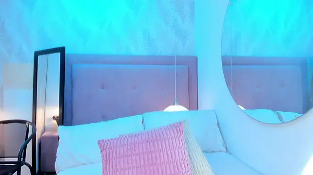 KarolyneLune - CONTROL LUSH 5 MINS RIDING DILDO