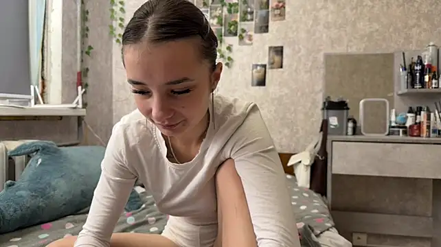 SharylGarret - Squeeze my big boobies <3