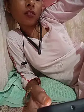 Desipari_777 - Boobs show