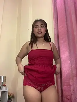 YaraSmith - fuck my dildo until I cum😜💦