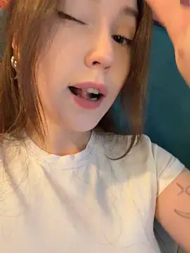 Peachy_Dream - show my boobies rn!!