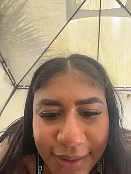 NayTorres - MAKE ME SQUIRT IN PUBLIC