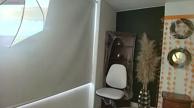 Sheryl_jones - show ass