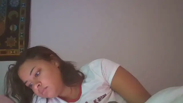 Madzbailey - Two toy squirt show