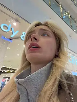 PollyLolly - Drooling ahegao on Shoping mall