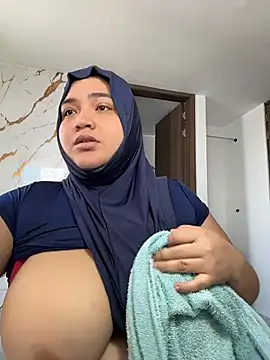 Sweetmuslim01 - squirt milk on my friend's face🥛🥵