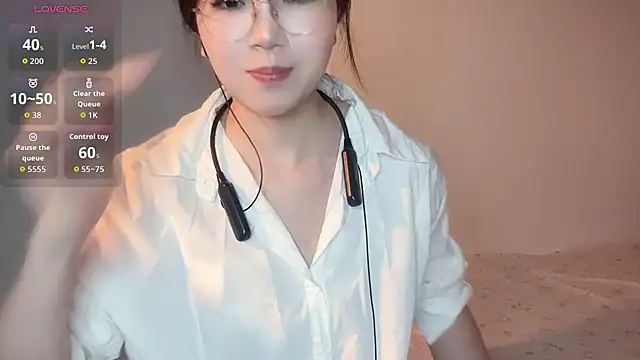 77-Vicky - 不迷茫，不徘徊，家和事事好运来 （小皮鞭抽屁股）