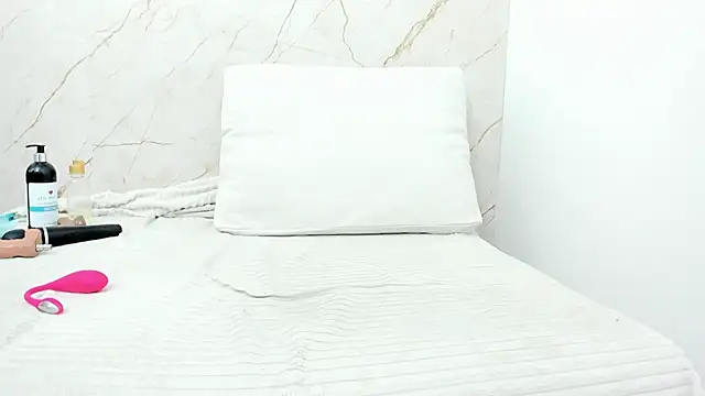 Maddy_cartter - Squirt like a river show (juices out)⭐