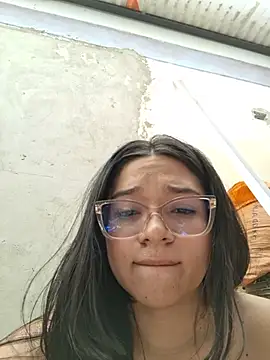-VICKKY