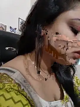 Pinky-2 - Oiling My Sexy Pussy Hole