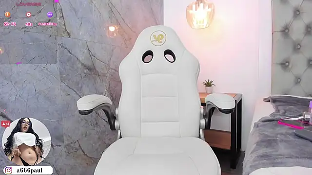 Aria_paul - Massage and squeeze my boobs