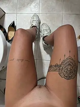Thegirlofthemirror