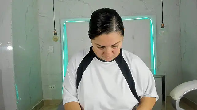 Heidy_milf - SEXY DANCE