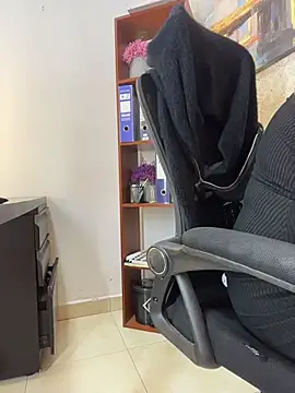 Brenda_Levine - MILK IN feet + 2 MIN CONTROL