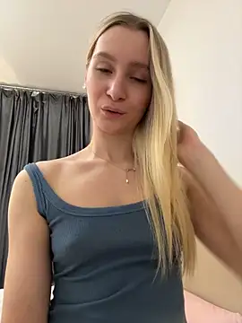 LunaVelvetti - lower shorts & jump ass bounce