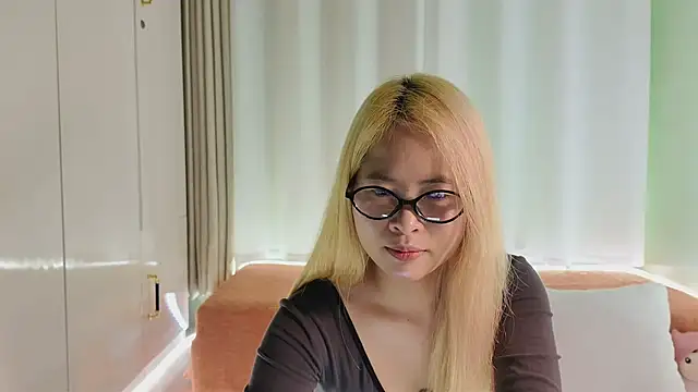 Bonbonnn64 - Make me be your whore 👅