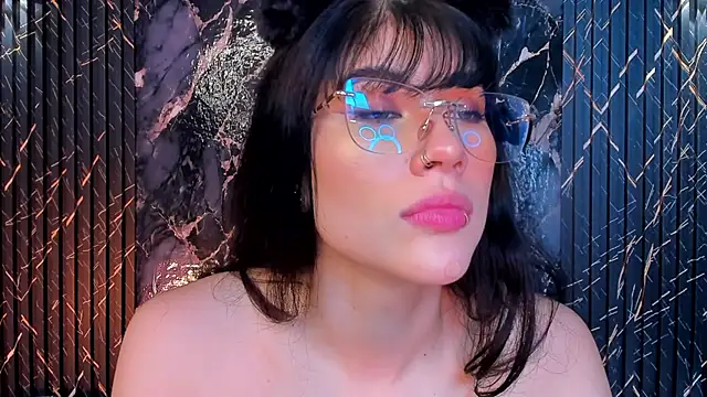 Vittoria__rossi - fuck me in missionary and make me squirt