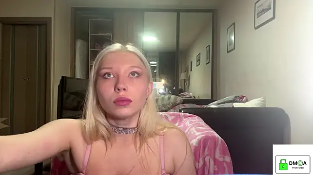 Viki_Lili - show my ass