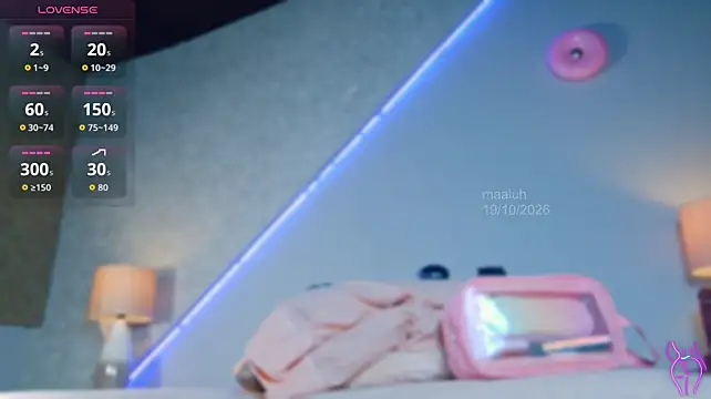 Maaluh - Spank my huge ass so harder pls 🍑