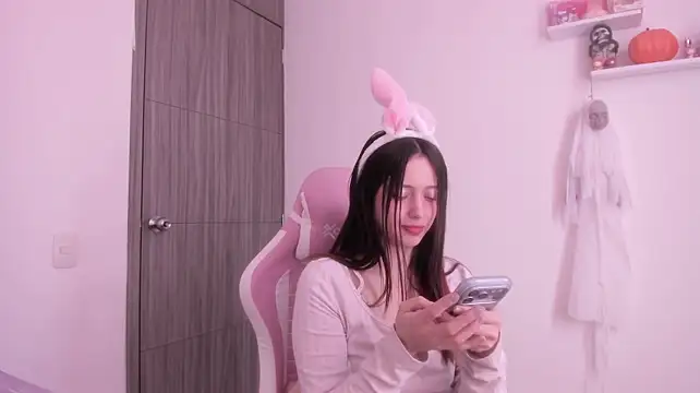 ImBunnyNova - DANCE NAKED twice 🐰